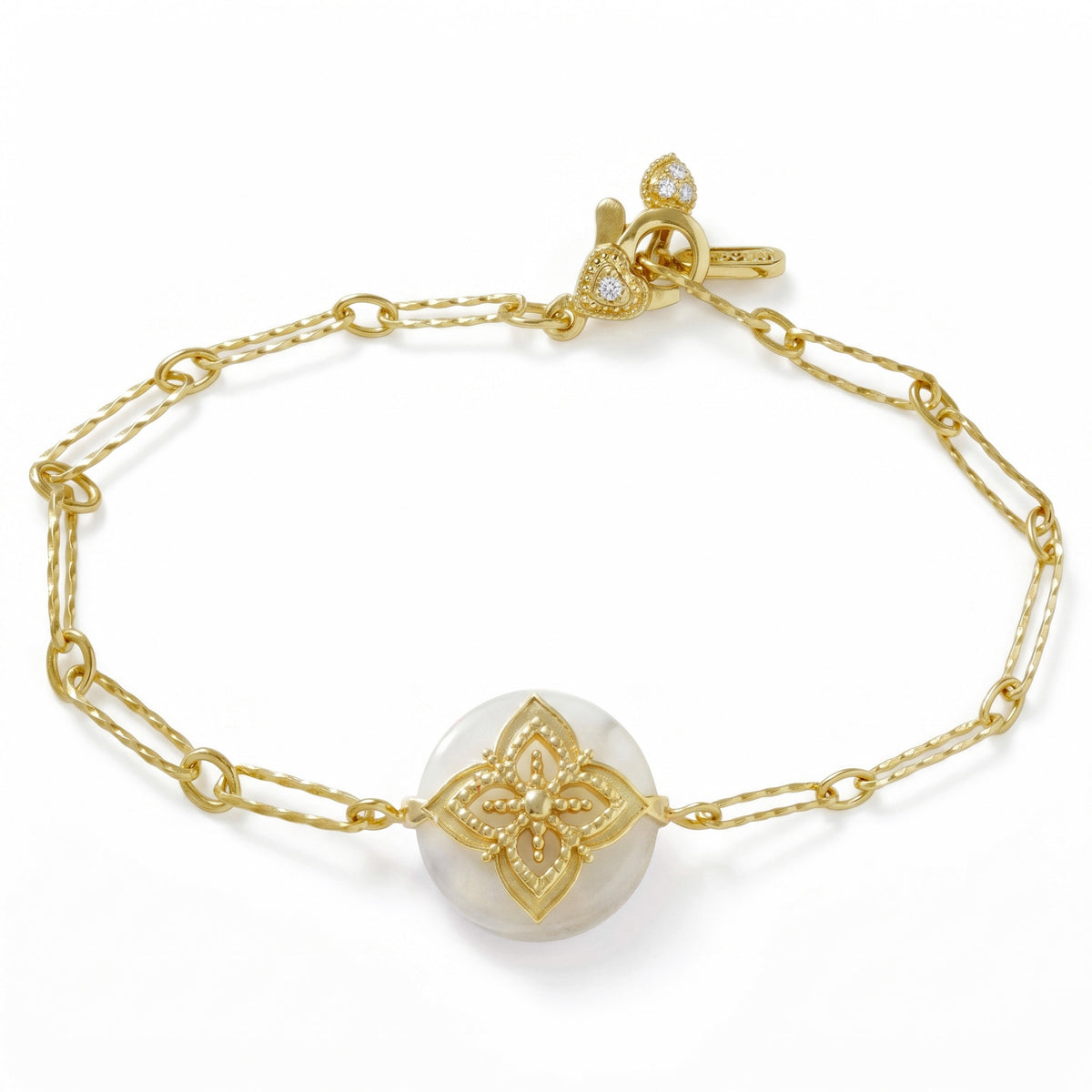 Candy coin pearl link bracelet in 18K gold with diamond heart charm clasp, top-down view
