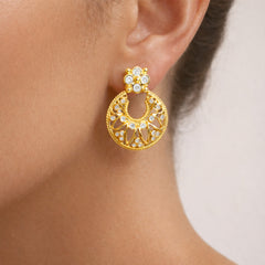 Stambolian 18K Gold Diamond Door Knocker Earrings Close-Up with Rope Border