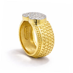 PROMISE TO LOVE 18K GOLD DIAMOND HEART CENTER RING