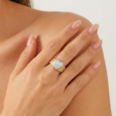 PROMISE TO LOVE 18K GOLD DIAMOND HEART CENTER RING