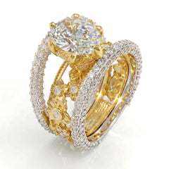 18K Gold Oval Diamond Center Floral Ring
