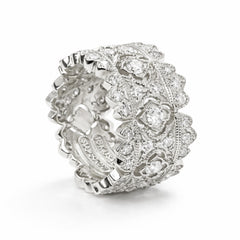 Stambolian Passion 18K White Gold Quatrefoil Diamond Band Ring Close-Up