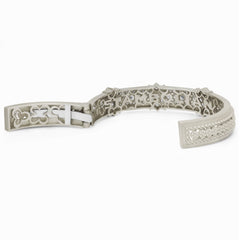 PASSION 18K WHITE GOLD AND DIAMOND BANGLE BRACELET