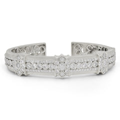 PASSION 18K WHITE GOLD AND DIAMOND BANGLE BRACELET