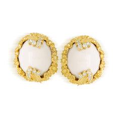 MAYFLOWER 18K GOLD WHITE AGATE DIAMONDS FLORAL BUTTON EARRINGS
