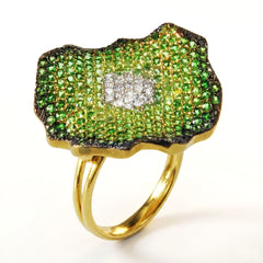 Shaded Tsavorite Garnet Diamond Ring
