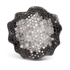 SHADED BLACK AND WHITE DIAMONDS 18K GOLD RING