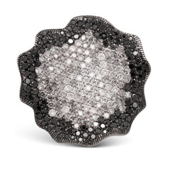 SHADED BLACK AND WHITE DIAMONDS 18K GOLD RING