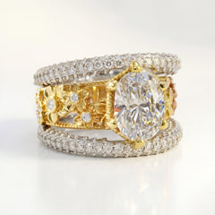 18K Gold Oval Diamond Center Floral Ring